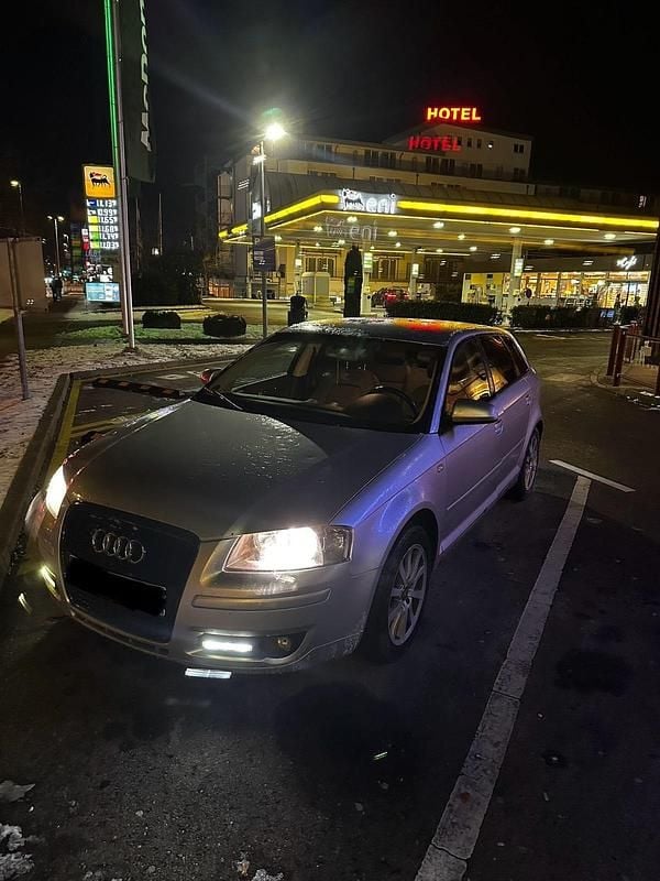 Grau Gebraucht 2006 Audi A3 Sportback Kleinwagen | 2.900 € (Fairer Preis) - Bild 1/4