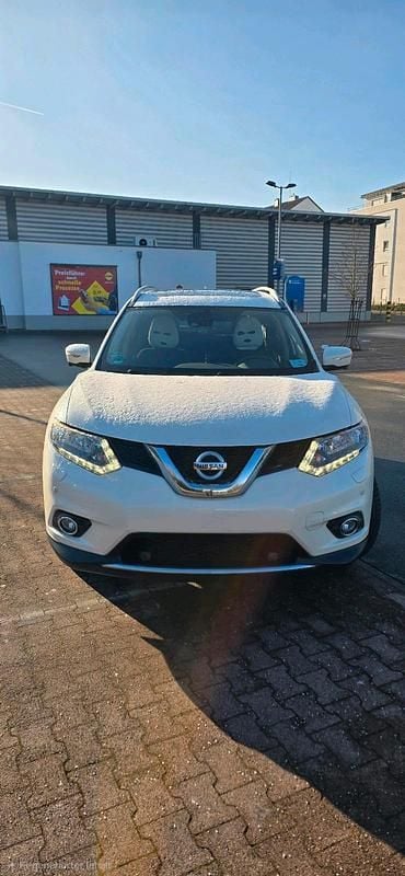 Weiß Gebraucht 2015 Nissan X-Trail 360º SUV | 14.700 € (Fairer Preis) - Bild 1/4