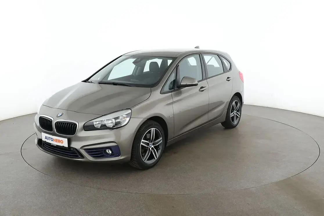Gebraucht BMW 220 Active Tourer Sport Line 192 PS (141 kW) 2016 Van / Kleinbus