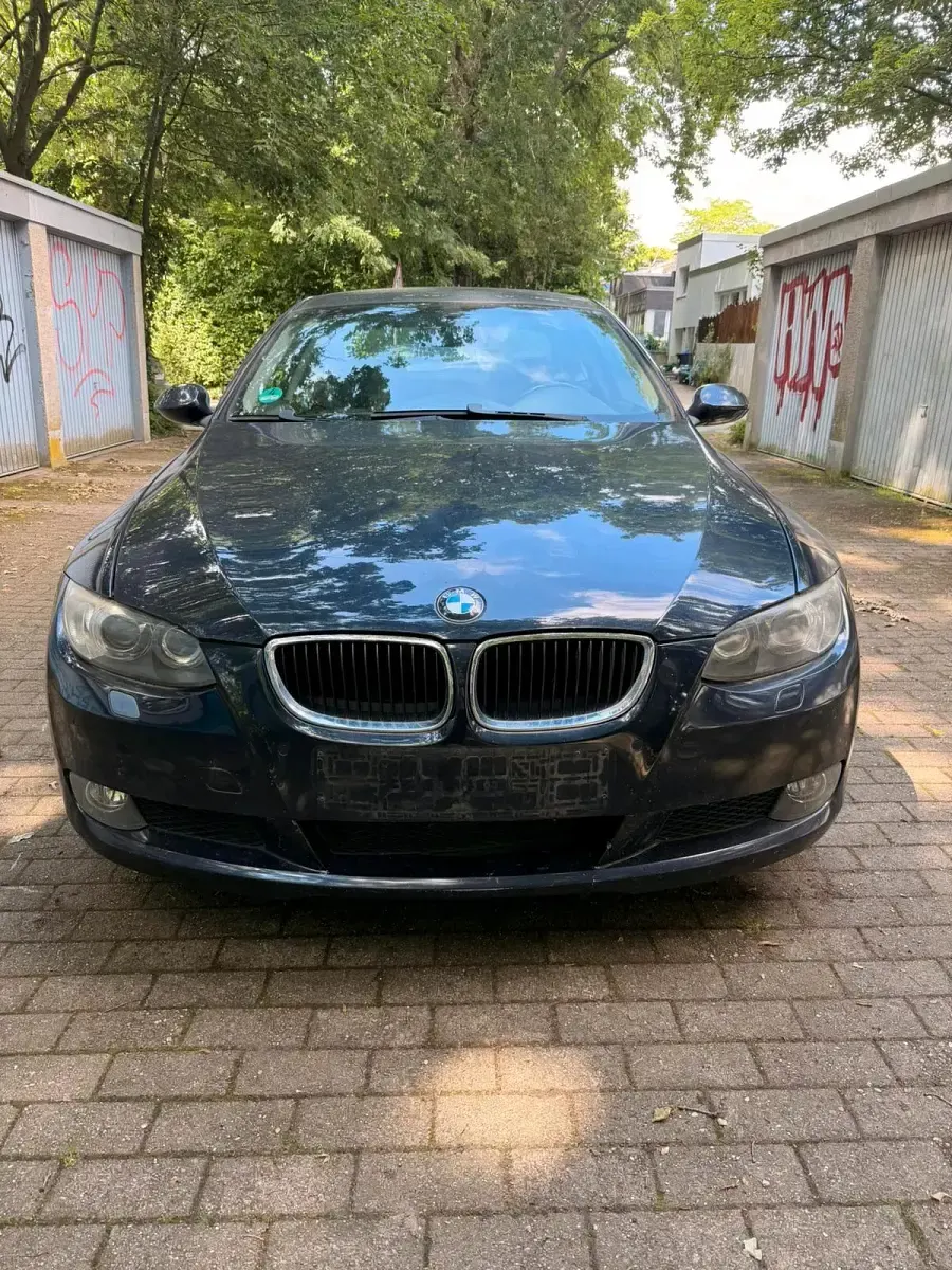 Gebraucht BMW 320 170 PS (125 kW) 2008 Blau Coupé