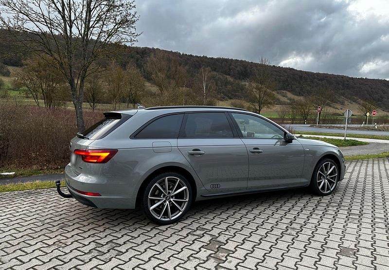 Gebraucht Audi A4 Ambiente 190 PS (139 kW) 2018 Grau Kombi