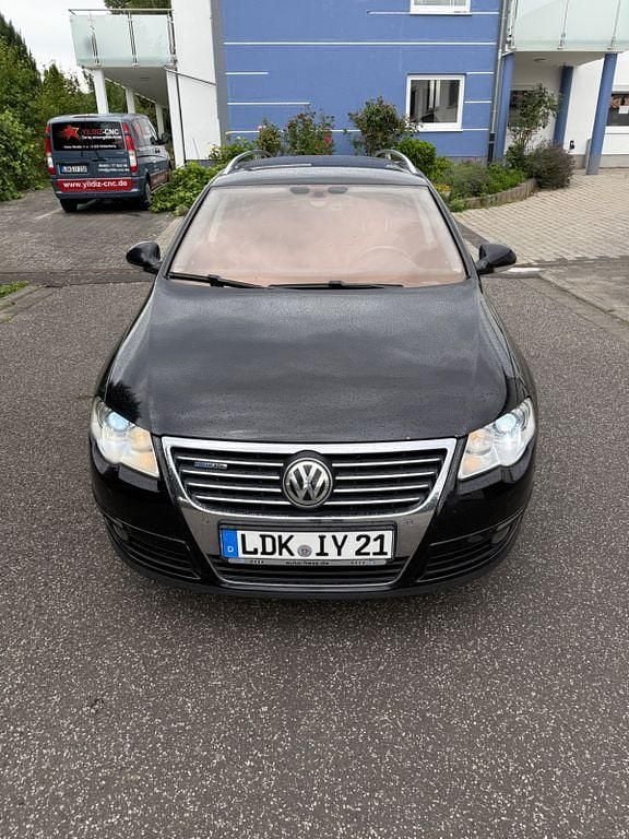 Schwarz Gebraucht 2009 VW Passat Highline Kombi | 4.200 € (Fairer Preis) - Bild 1/4