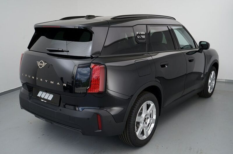 Neu Mini Countryman 156 PS (114 kW) 2025 Schwarz SUV