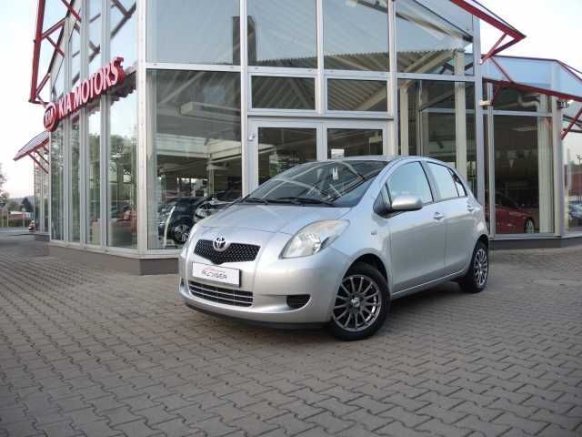 Gebraucht Toyota Yaris Sol 87 PS (63 kW) 2006 Silber metallic Kleinwagen