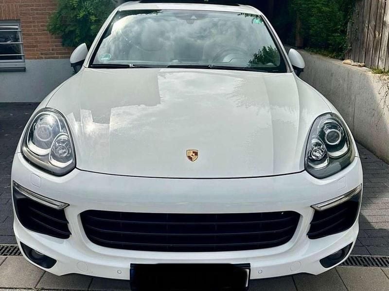 Weiß Gebraucht 2015 Porsche Cayenne S SUV | 34.500 € (Teuer) - Bild 1/4