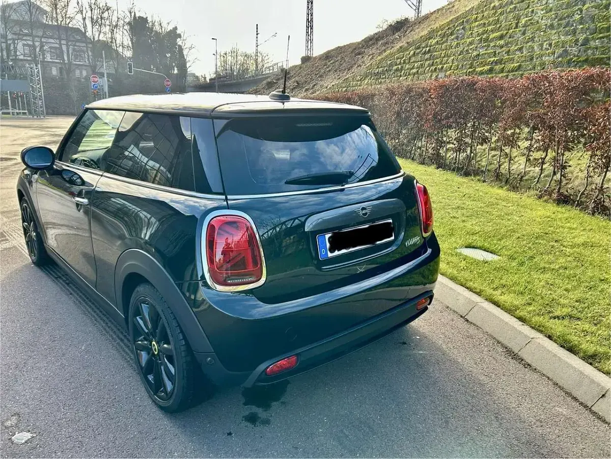 Gebraucht Mini Cooper SE 135 kW (184 PS) 2020 Schwarz Kleinwagen