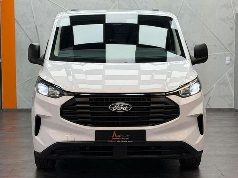 Gebraucht Ford Transit Custom Trend 136 PS (100 kW) 2024 Frostweiß Van / Kleinbus