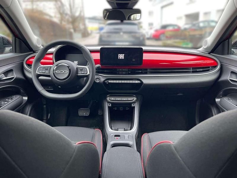 Gebraucht Fiat 600 Red 114 kW (156 PS) 2024 Rot SUV