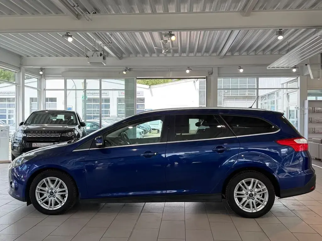 Gebraucht Ford Focus Titanium 140 PS (102 kW) 2014 Blau Limousine