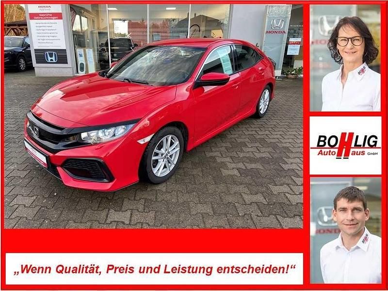 Rot Gebraucht 2018 Honda Civic Comfort Limousine | 14.970 € (Fairer Preis) - Bild 1/3