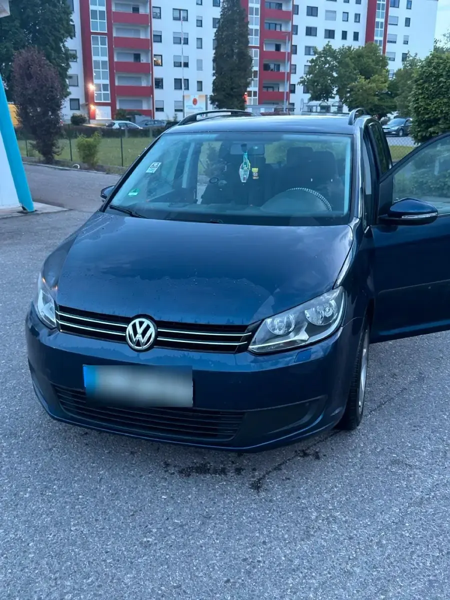 Gebraucht VW Touran 105 PS (77 kW) 2012 Blau Van / Kleinbus