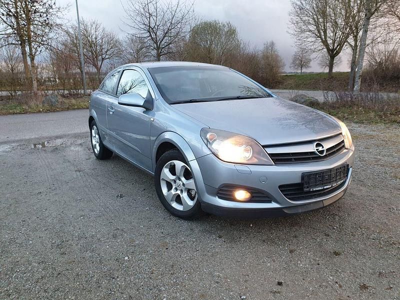 Gebraucht Opel Astra 125 PS (91 kW) 2005 Coupé