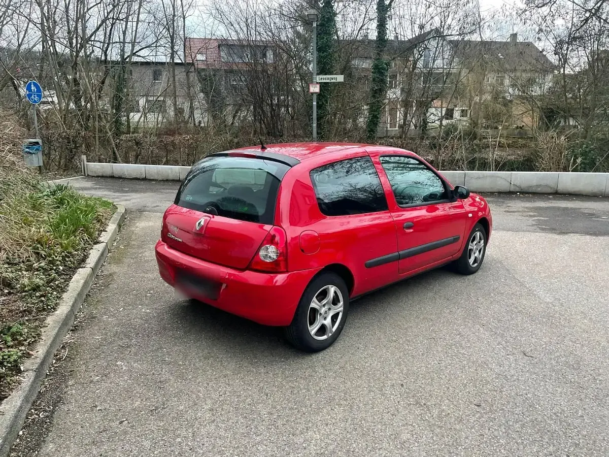Gebraucht Renault Clio II 65 PS (47 kW) 2009 Rot Limousine