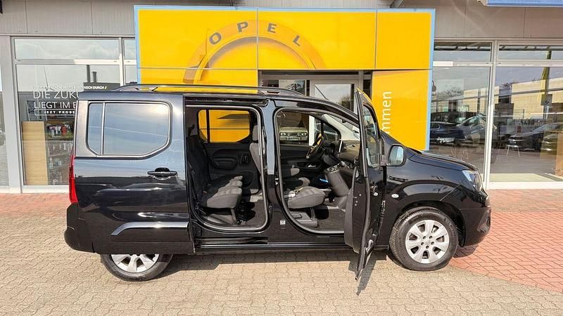 Gebraucht Opel Combo Life Ultimate 131 PS (96 kW) 2022 Schwarz Van / Kleinbus