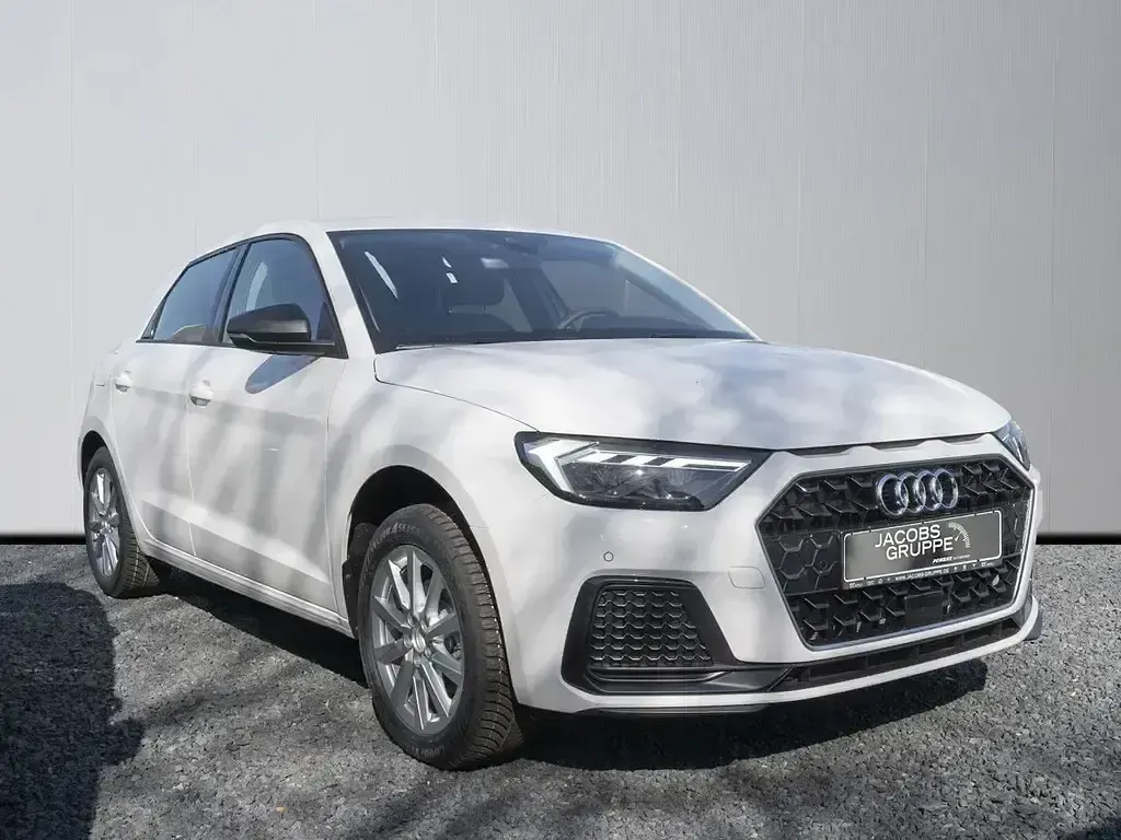 Neu Audi A1 Sportback Advanced 85 PS (62 kW) 2026 Weiß Kleinwagen