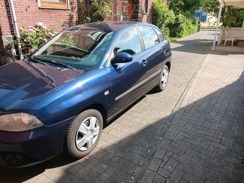 Blau Gebraucht 2007 Seat Ibiza Limousine | 1.399 € (Fairer Preis) - Bild 1/4