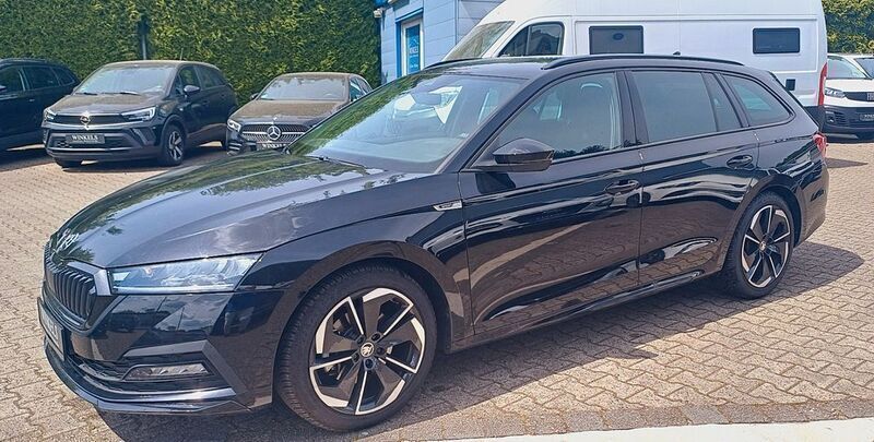Schwarz Gebraucht 2024 Skoda Octavia SportLine Limousine | 30.980 € (Guter Preis) - Bild 1/4