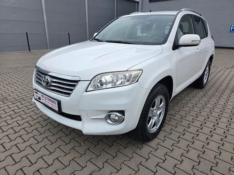 Weiß Gebraucht 2012 Toyota RAV4 Basis SUV | 11.800 € (Fairer Preis) - Bild 1/4