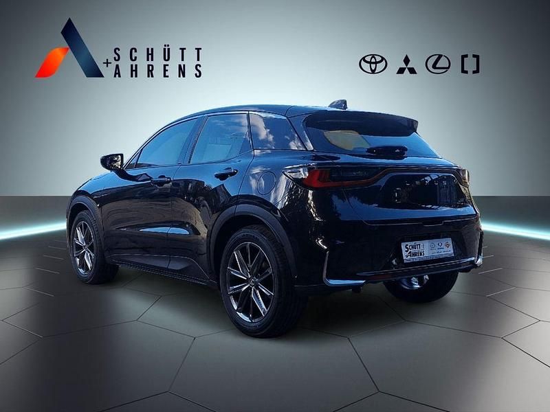 Neu Lexus LBX 136 PS (100 kW) 2025 Black mica / ink SUV