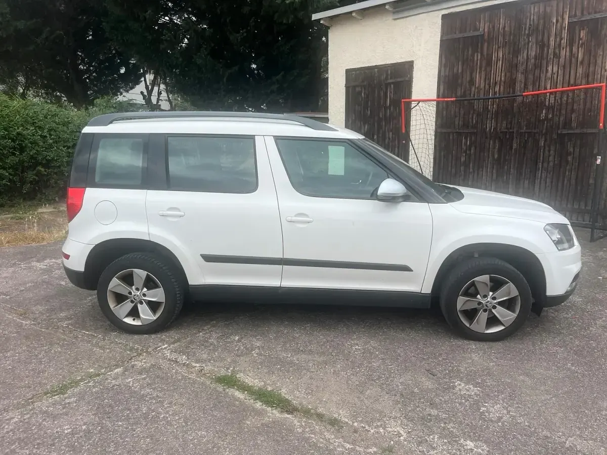 Gebraucht Skoda Yeti 105 PS (77 kW) 2014 Weiß SUV