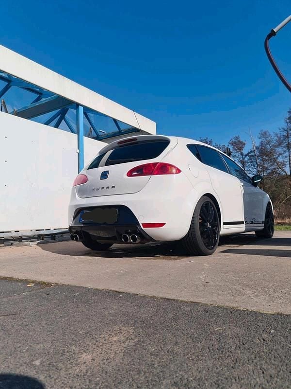 Gebraucht Seat Leon CUPRA 241 PS (177 kW) 2007 Weiß Kleinwagen