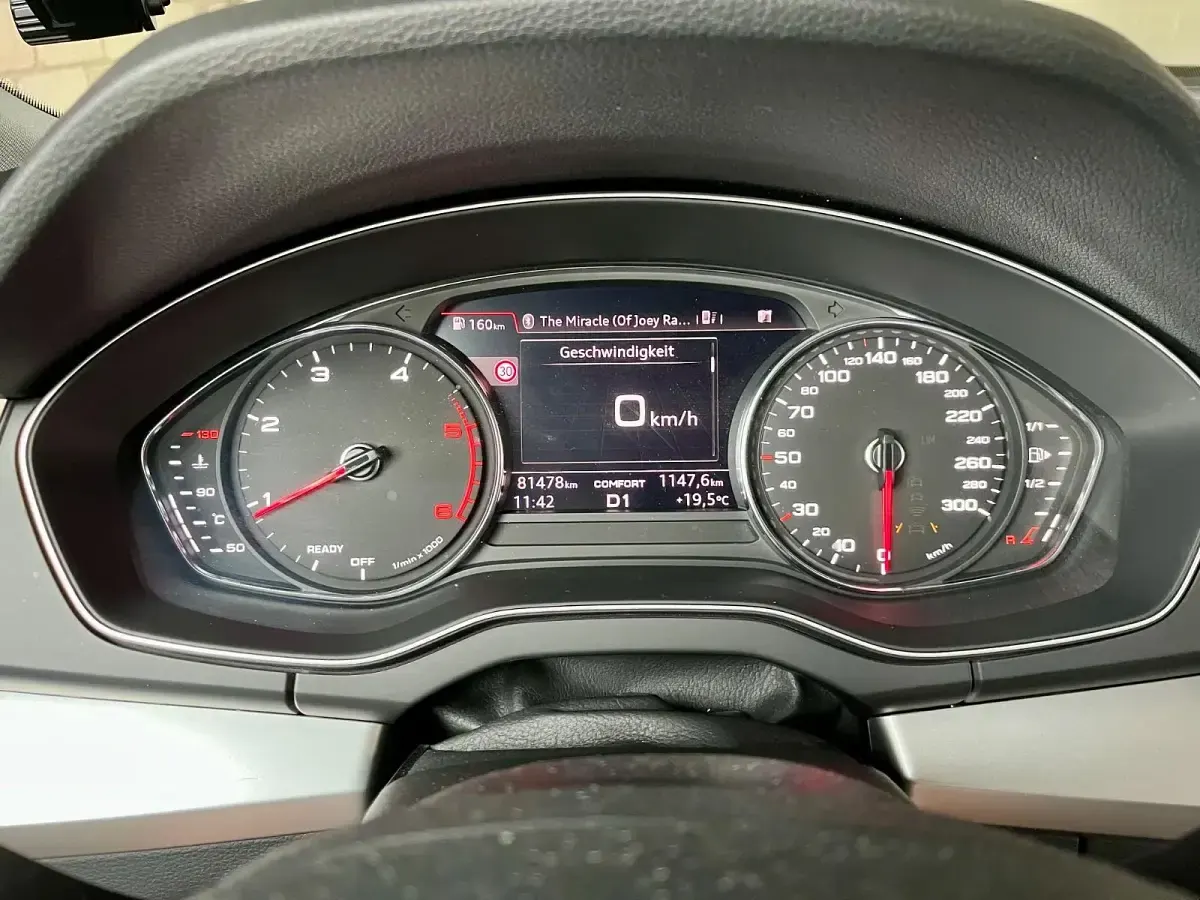 Gebraucht Audi Q5 190 PS (139 kW) 2019 Grau SUV