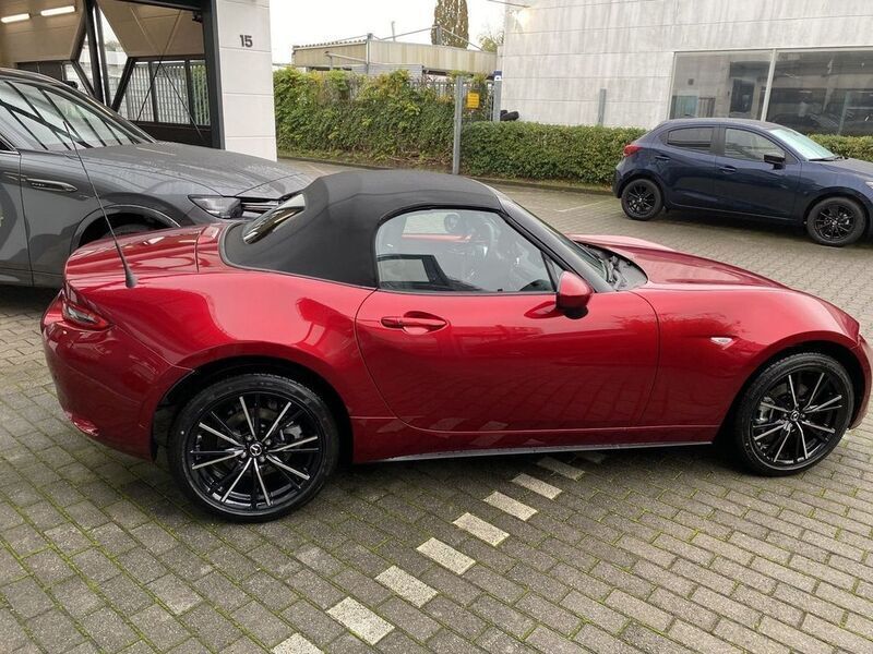 Rot Gebraucht 2024 Mazda MX5 Exclusive-Line Cabrio | 28.500 € (Superpreis) - Bild 1/4