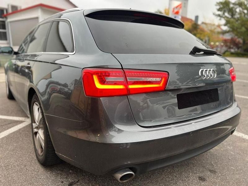 Gebraucht Audi A6 S-Line 245 PS (180 kW) 2012 Grau Kombi