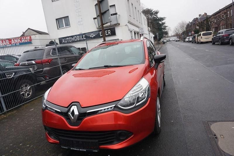 Gebraucht Renault Clio IV Dynamique 90 PS (66 kW) 2015 Rot Limousine
