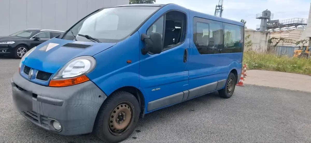 Gebraucht Renault Trafic 101 PS (74 kW) 2003 Blau Van / Kleinbus