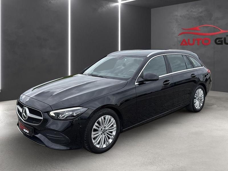 Schwarz Gebraucht 2023 Mercedes C220 Avantgarde Kombi | 27.999 € (Guter Preis) - Bild 1/4