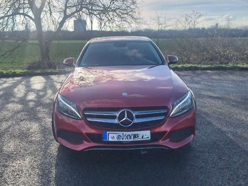 Rot Gebraucht 2016 Mercedes C200 Avantgarde Limousine | 16.200 € (Superpreis) - Bild 1/4