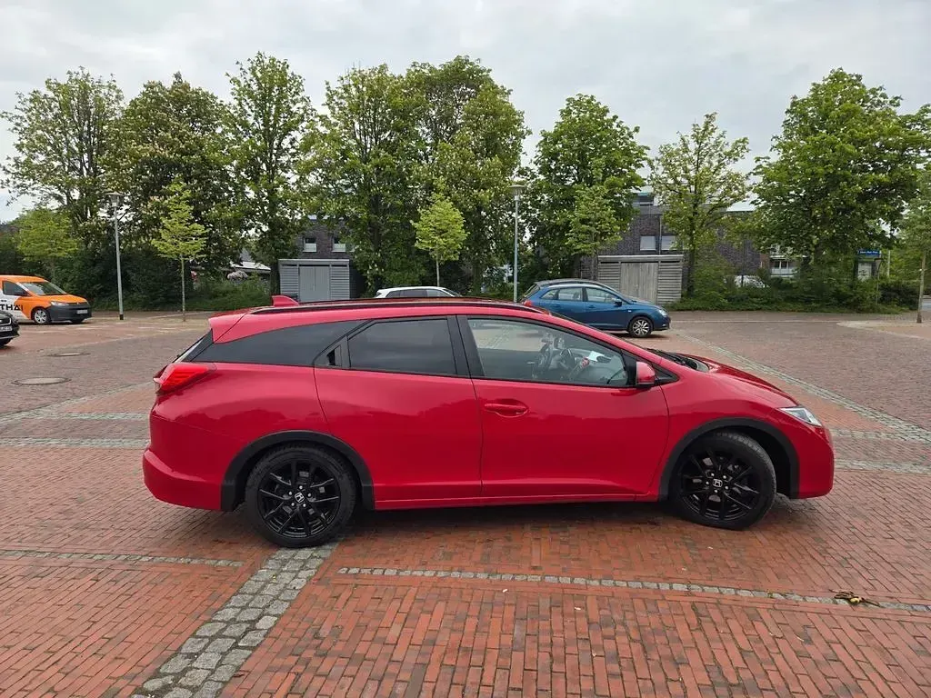 Gebraucht Honda Civic Lifestyle 120 PS (88 kW) 2017 Rot Kombi