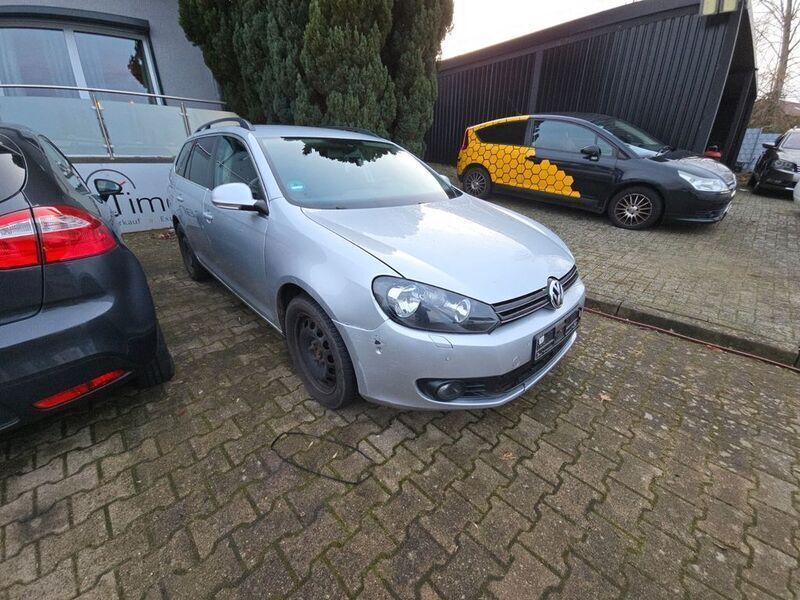 Gebraucht VW Golf VI 140 PS (102 kW) 2010 Silber Kleinwagen