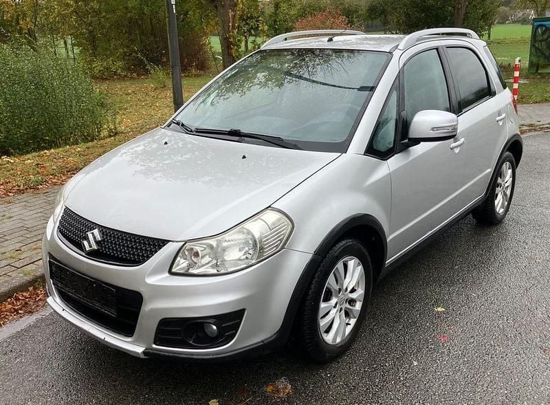 Gebraucht Suzuki SX4 Comfort 120 PS (88 kW) 2013 Silber Limousine