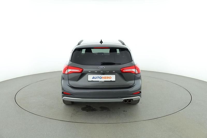 Usata Ford Focus Active 125 CV (91 kW) 2020 Grigio Station wagon