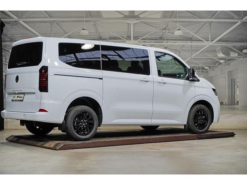 Neu VW Caravelle Life 150 PS (110 kW) 2025 Clear white Van