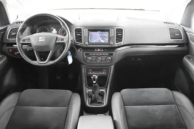 Gebraucht Seat Alhambra Style 150 PS (110 kW) 2021 Grau Van / Kleinbus