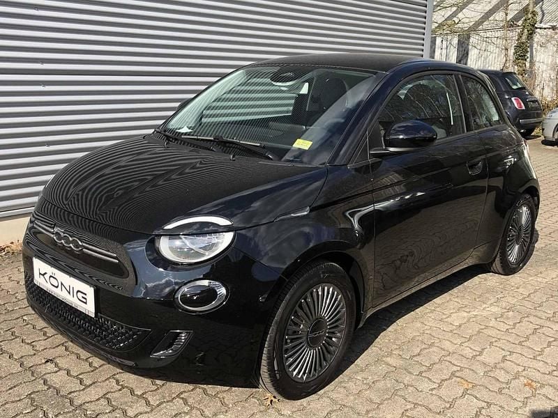 Schwarz Gebraucht 2022 Fiat 500e Icon Kleinwagen | 19.990 € (Fairer Preis) - Bild 1/4