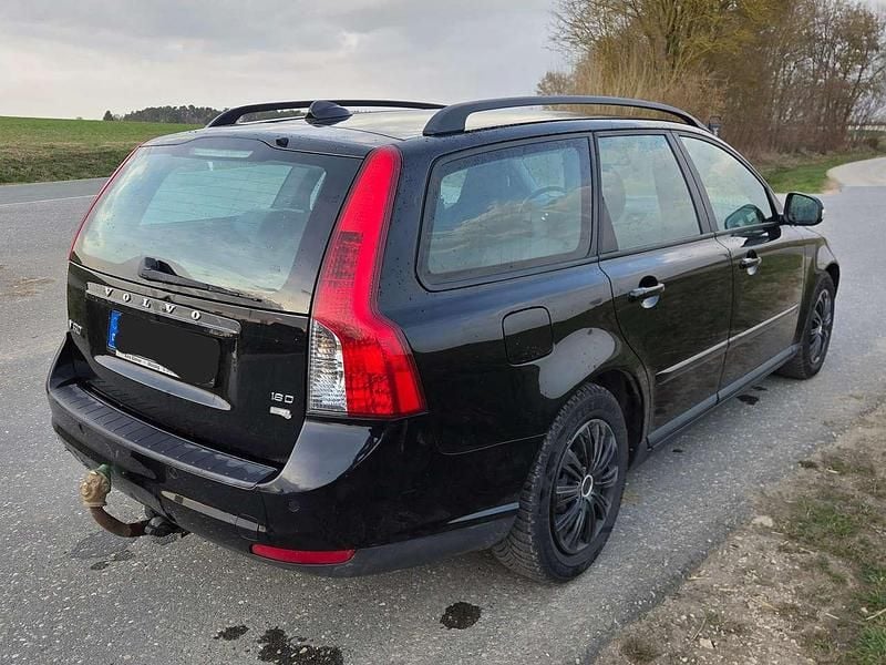 Gebraucht Volvo V50 125 PS (91 kW) 2010 Schwarz Kombi