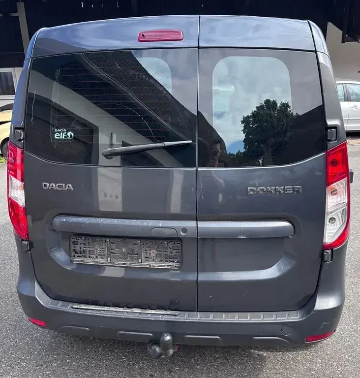 Gebraucht Dacia Dokker Ambiance 102 PS (75 kW) 2017 Grau Van / Kleinbus