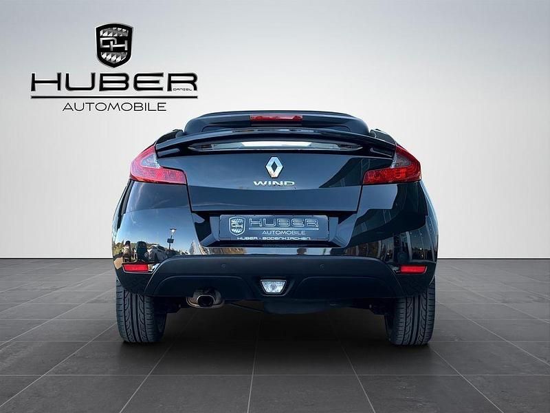 Second-hand Renault Wind Dynamique 101 CP (74 kW) 2011 Negru Cabrio