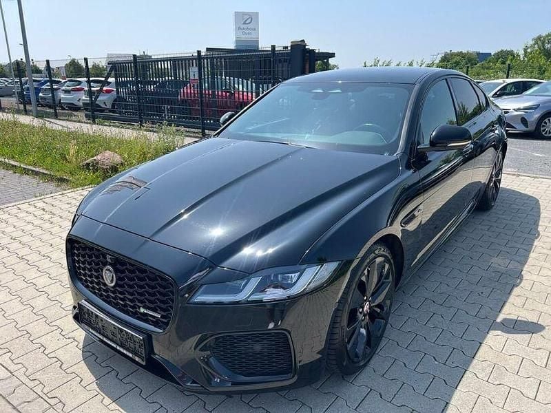 Gebraucht Jaguar XF R-Dynamic 204 PS (150 kW) 2021 Narvik black Limousine