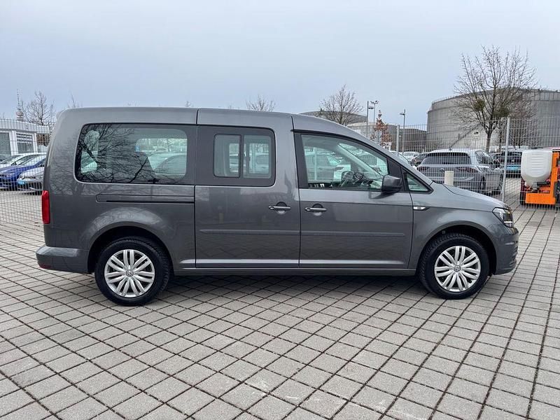 Gebraucht VW Caddy Maxi 102 PS (75 kW) 2015 Indiumgrau Van / Kleinbus
