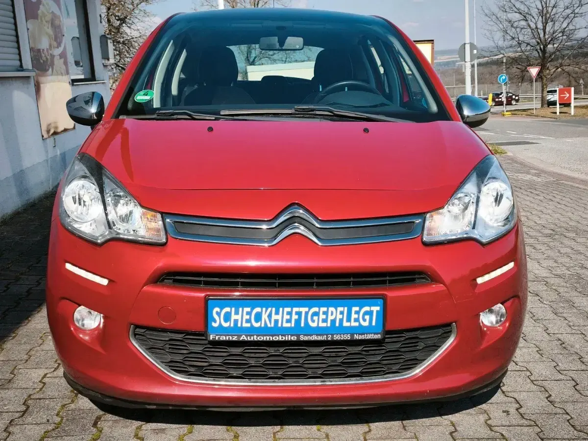 Used Citroën C3 SELECTION 82 HP (60 kW) 2013 Red Hatchback