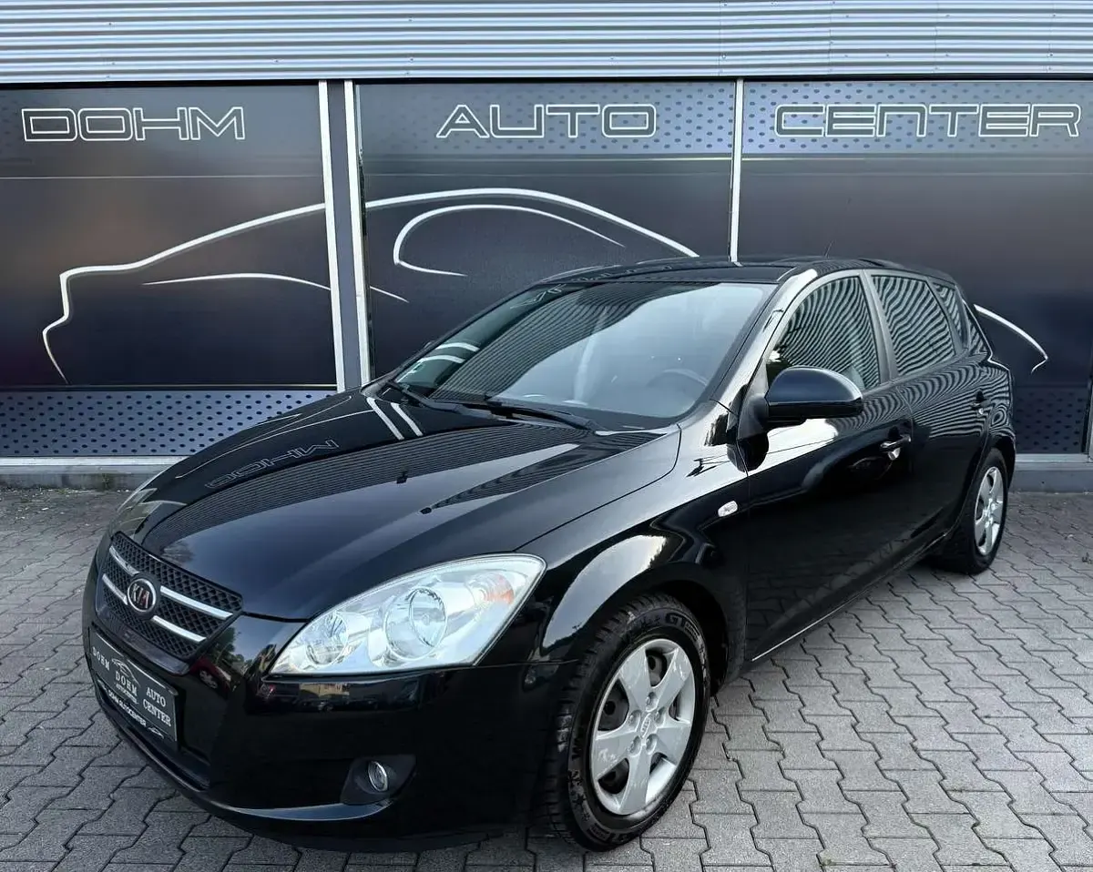 Brugt Kia Ceed EX 143 HK (105 kW) 2007 Sort Hatchback