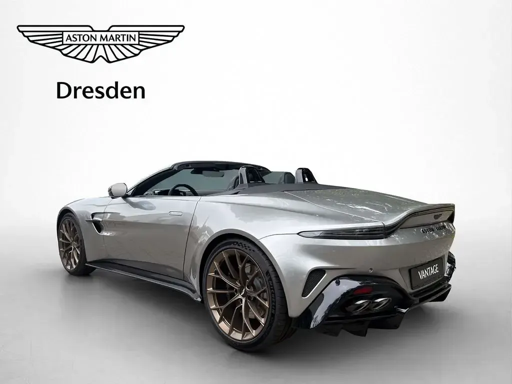 Neu Aston Martin V8 Vantage 665 PS (489 kW) 2026 Silber Cabrio