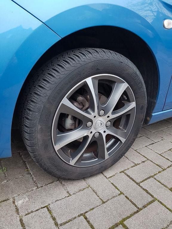 Gebraucht Opel Karl Exklusiv 75 PS (55 kW) 2015 Blau Kleinwagen
