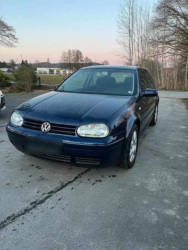 Gebraucht VW Golf IV 75 PS (55 kW) 2003 Blau Kleinwagen