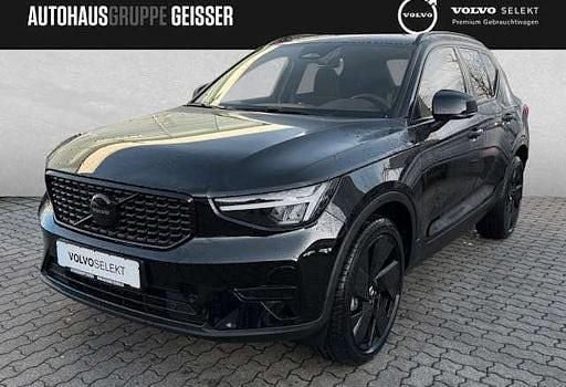 Gebraucht Volvo XC40 Plus 197 PS (144 kW) 2025 Onyx schwarz SUV